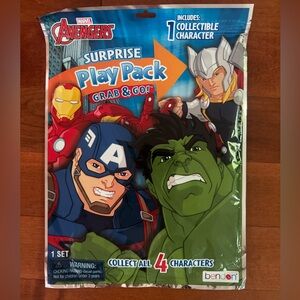 FREE!! Marvel Avengers Surprise Play Pack - Red, Blue, Green